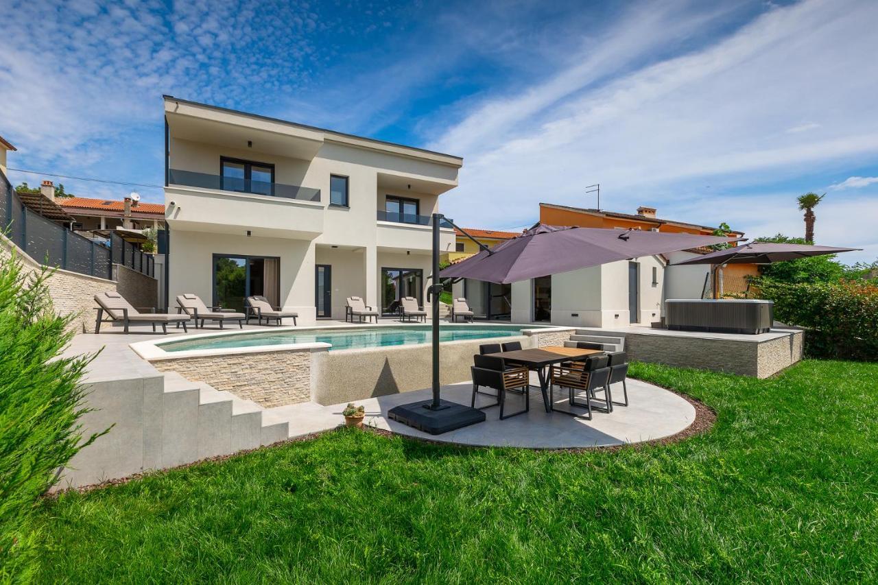 Villa Cascada Muntić Eksteriør billede